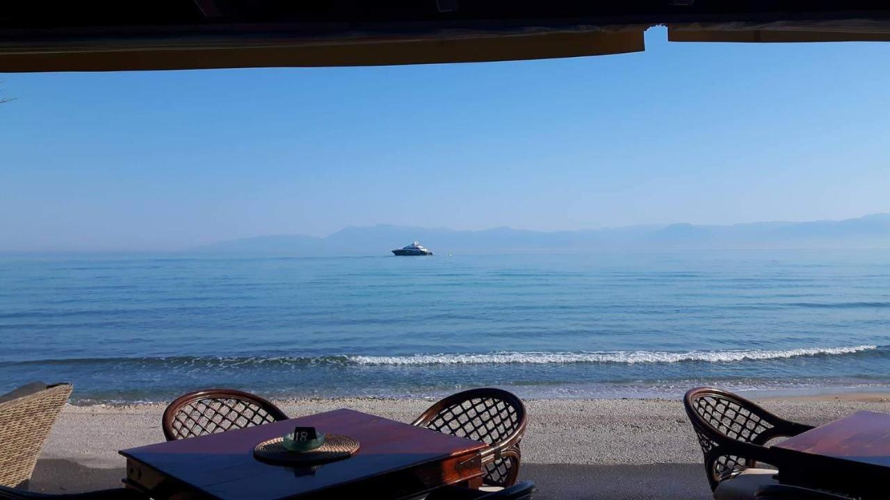 Ninos On The Beach Hotel Roda  Zewnętrze zdjęcie