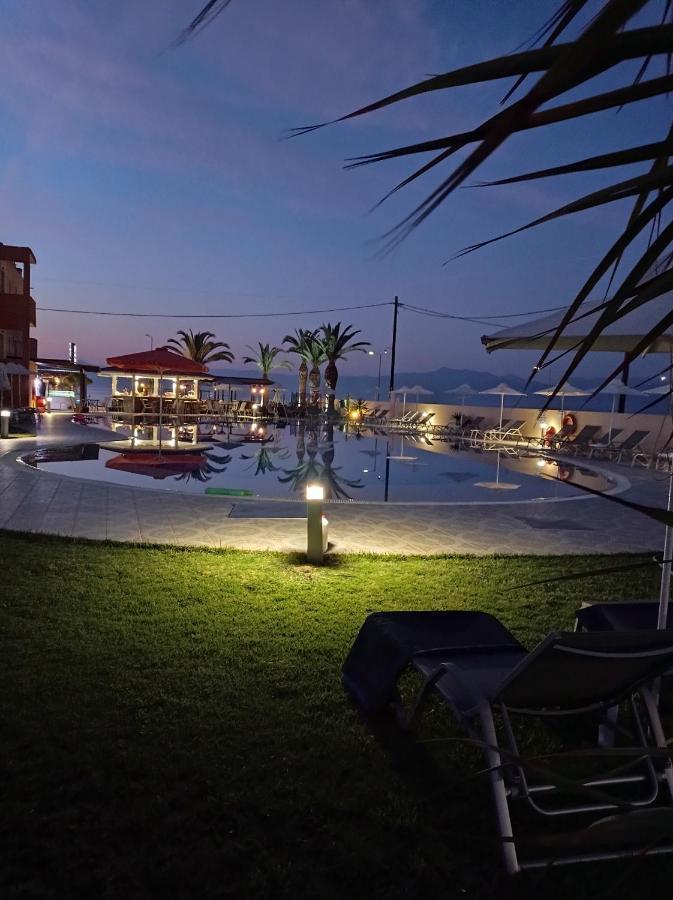 Ninos On The Beach Hotel Roda  Zewnętrze zdjęcie