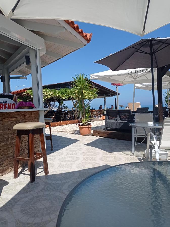 Ninos On The Beach Hotel Roda  Zewnętrze zdjęcie