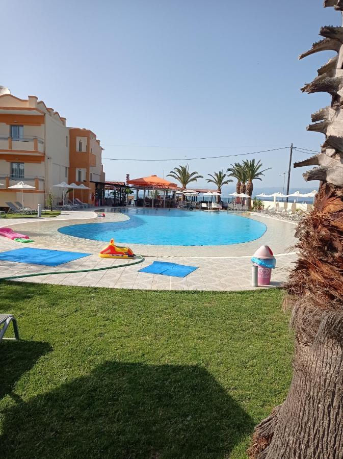 Ninos On The Beach Hotel Roda  Zewnętrze zdjęcie