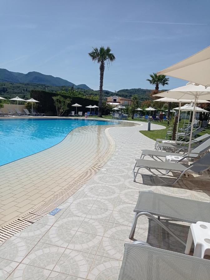 Ninos On The Beach Hotel Roda  Zewnętrze zdjęcie