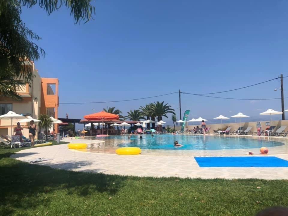 Ninos On The Beach Hotel Roda  Zewnętrze zdjęcie