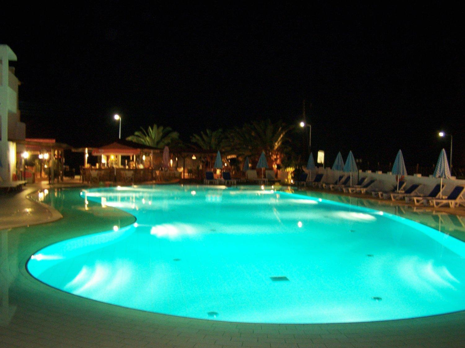 Ninos On The Beach Hotel Roda  Zewnętrze zdjęcie