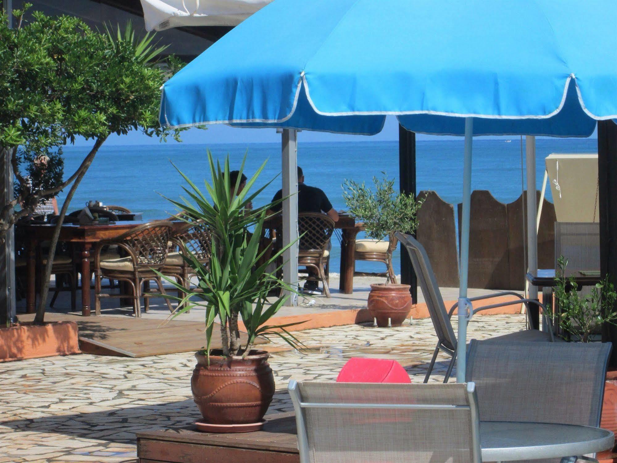 Ninos On The Beach Hotel Roda  Zewnętrze zdjęcie
