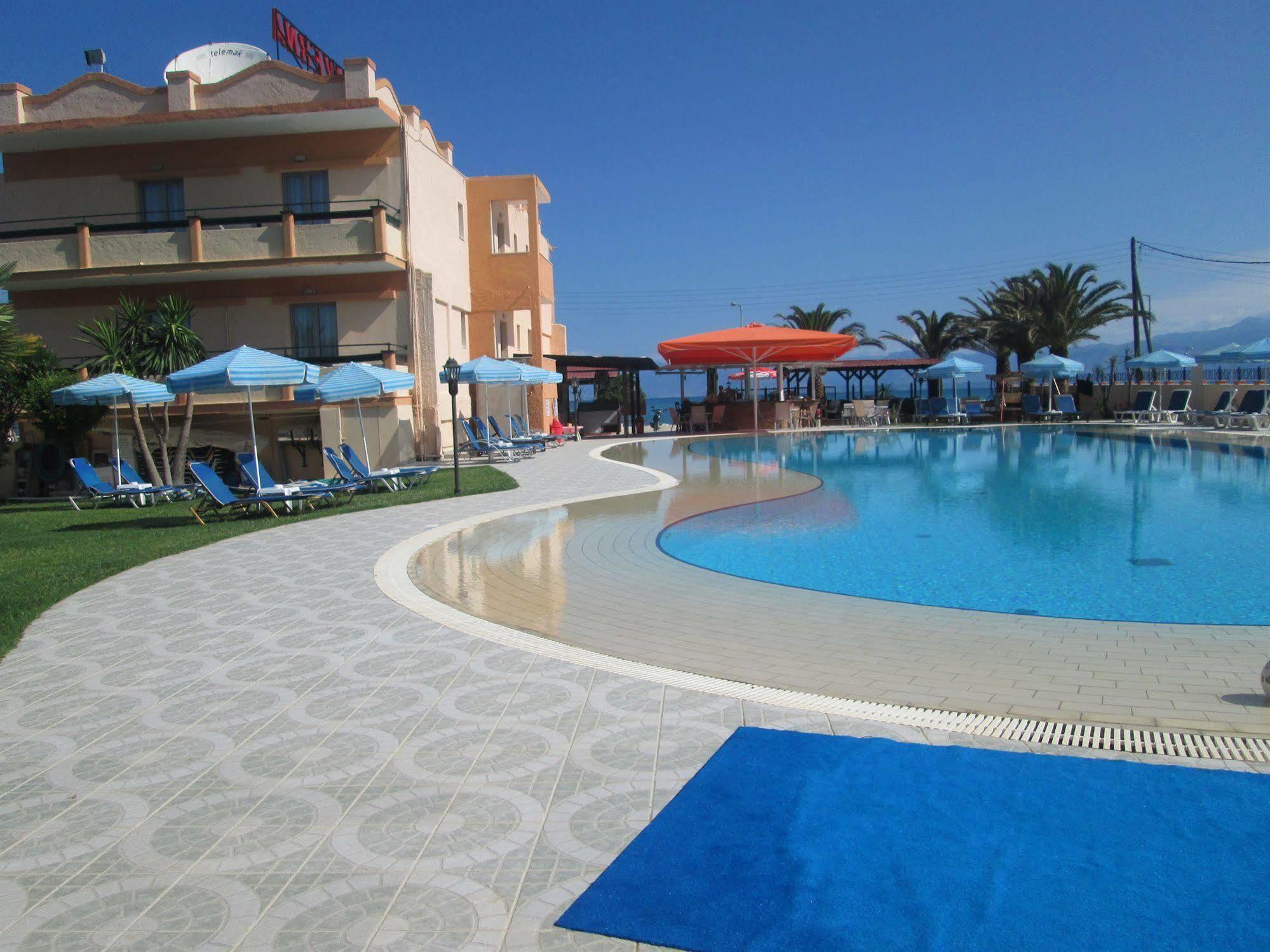 Ninos On The Beach Hotel Roda  Zewnętrze zdjęcie
